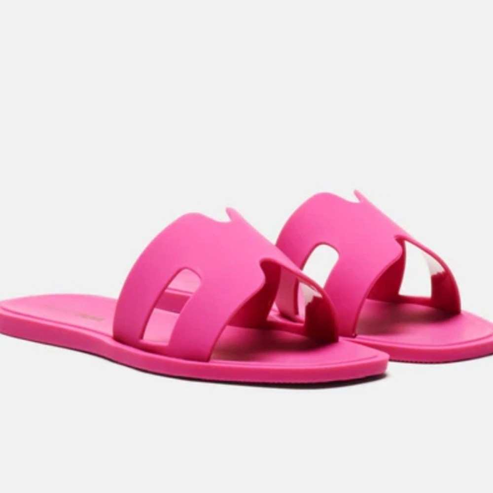 Fashion Nova Jackie Flat Sandals - Fuchsia NWOB